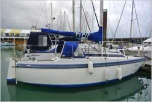 Mirage 2700 Racer Boat - featured