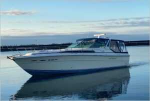 Sea Ray 3900 Express Cruiser Power Boat - featured