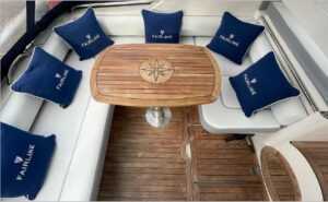 Fairline Targa 39 - living area