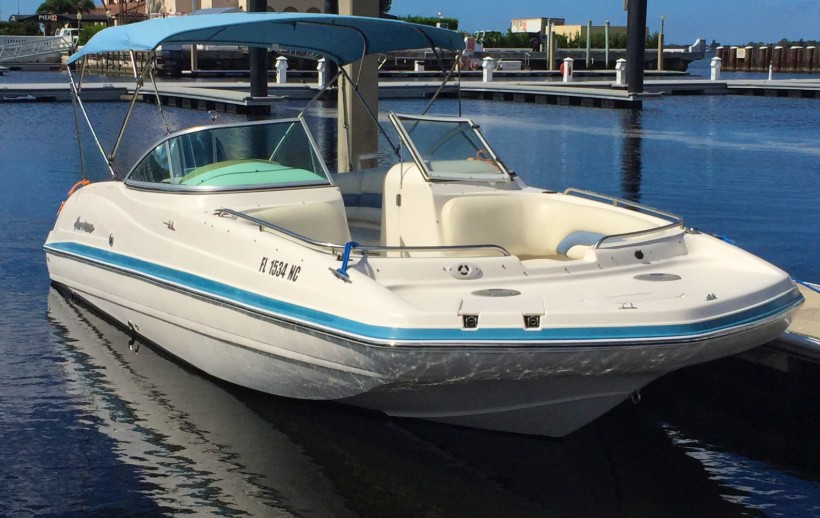 24 ft hurricane deck boat - featured image