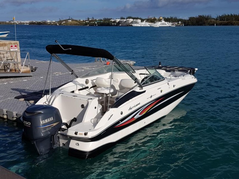 24 ft hurricane deck boat