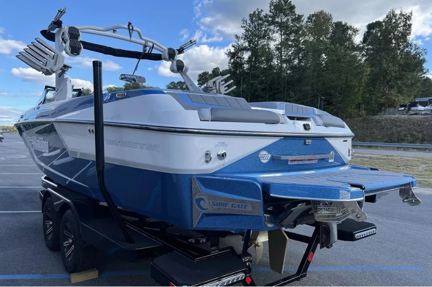 2024 malibu boat price​